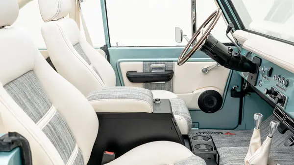 1966 Vintage Ford Bronco Ranger Package_18 Passenger Side Interior