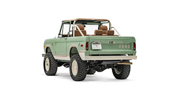 1968 Boxwoord Green Bronco Ranger Package_4 Drivers Side Front 