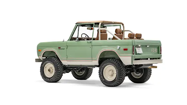 1968 Boxwoord Green Bronco Ranger Package_3 Drivers Side Front 3.4