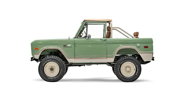 1968 Boxwoord Green Bronco Ranger Package_2 Drivers Side 