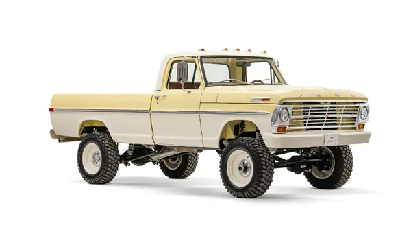 1971 Yellow Ford F250 Highboy_7 Passenger Side Front  3.4