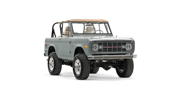 0498 Velocity Vintage Ford Bronco Render