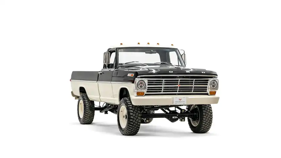 1972 Black Ford F250_6 Passenger Side Front 