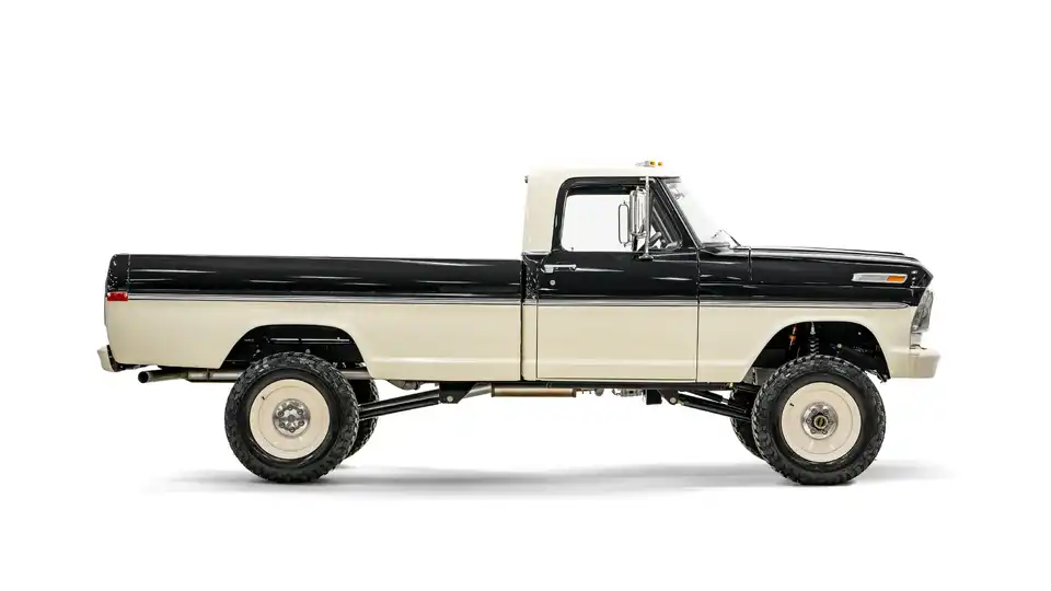1972 Black Ford F250_8 Passenger Side
