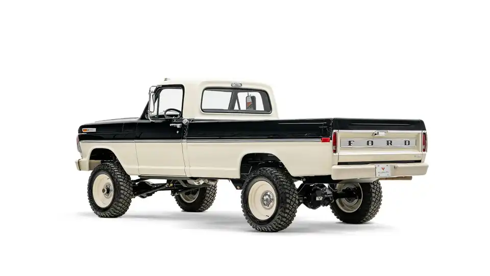 1972 Black Ford F250_13 Driver Side Rear 3.4