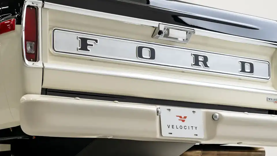 1972 Black Ford F250_22 Interior Copy
