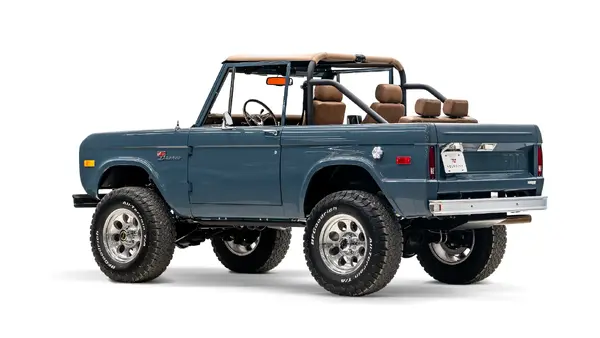 Velocity 1971 Ford Bronco_13 Driver Side Rear 3.4