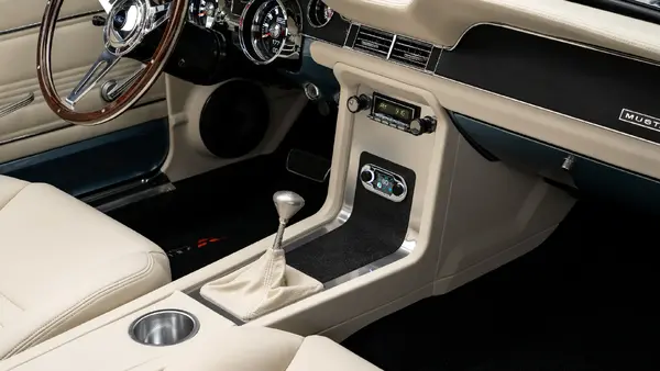 1967 Restored Mustang Convertible_17 Front Interior