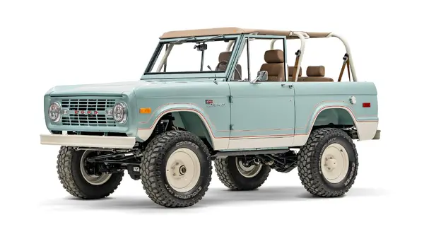 1969 Restored Ford Bronco_3 Drivers Side Front 3.4