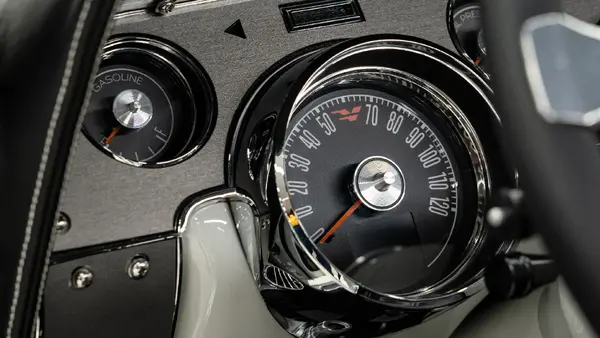 Classic Mustang Ultra Gray_15 Dakota Digital Gauges