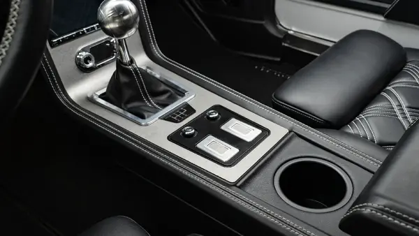Classic Mustang Ultra Gray_21 Interior