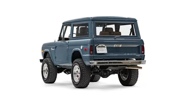 1974_Anvil Grey_Hardtop Bronco_0006_Driver Side Rear