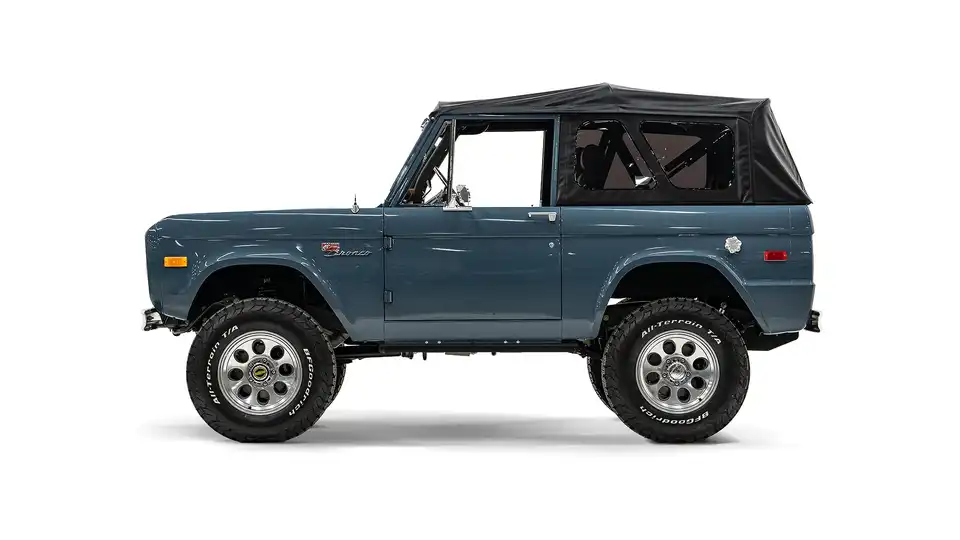 Vintage Ford Bronco For Sale_0001_DSC03108