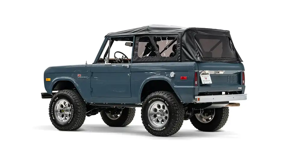 Vintage Ford Bronco For Sale_0000_DSC03109
