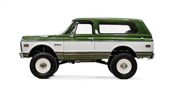 1971 Chevy K5 Blazer Hardtop_2 Drivers Side 