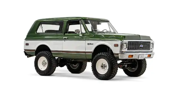 1971 Chevy K5 Blazer Hardtop_7 Passenger Side Front  3.4
