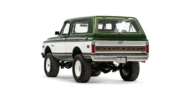 1971 Chevy K5 Blazer Hardtop_12Driver Side Rear