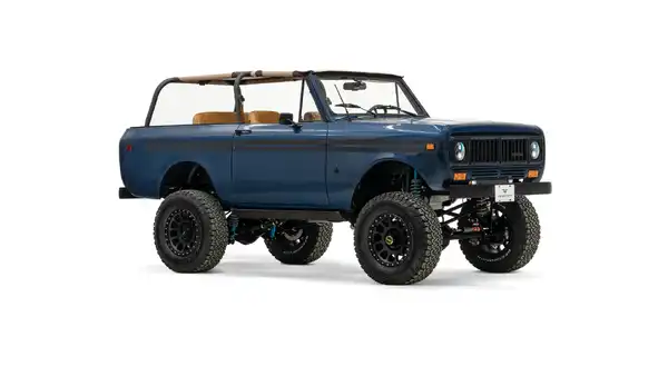 1976 North Sky Blue IH Scout 2_7 Passenger Side Front  3.4