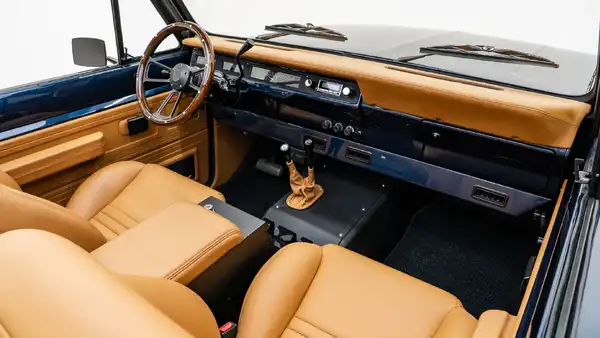1976 North Sky Blue IH Scout 2_18 Passenger Side Interior