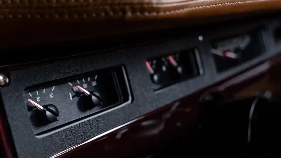 1972 Red Interntional Scout_15 Dakota Digital Gauges