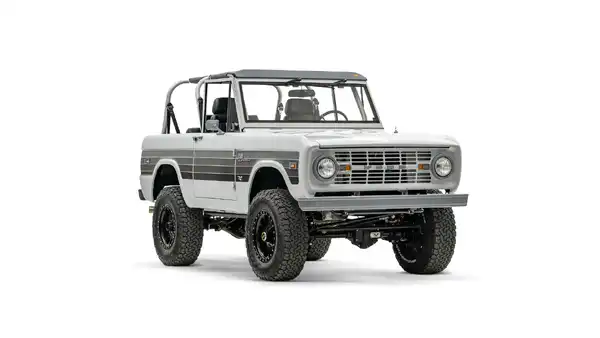 Velocity Heritage Series 1977 Ford Bronco For Sale_6 Passenger Side Front 