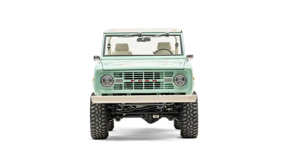 Classic Ford Bronco For Sale_5 Front