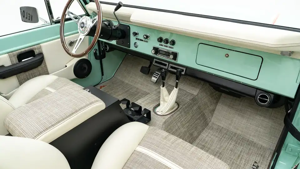 Classic Ford Bronco For Sale_18 Passenger Side Interior
