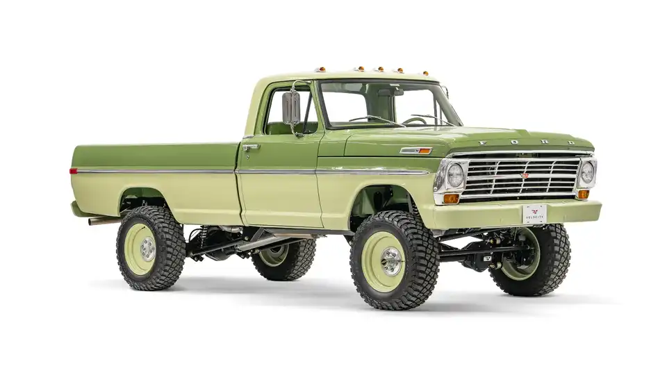 1972 Classic Ford F250 For Sale_7 Passenger Side Front  3.4
