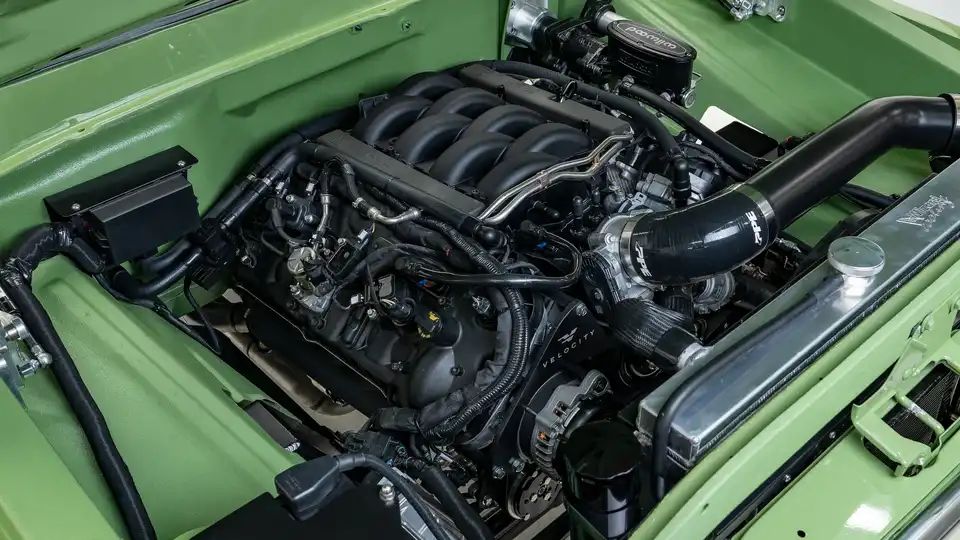 1972 Green Ford F250_27 Engine