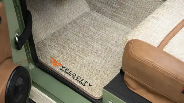 Restored Ford Bronco_19 Interior