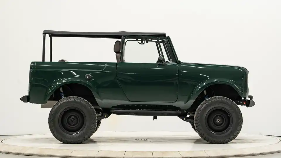 Green IH Scout_8 Passenger Side