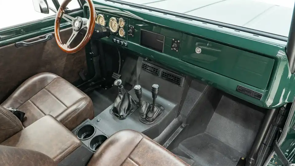 Green IH Scout_18 Passenger Side Interior