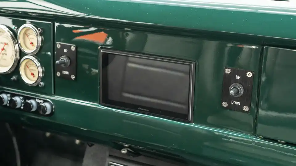Green IH Scout_19 Interior