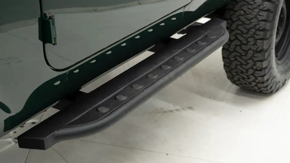 Green IH Scout_25 Exterior 