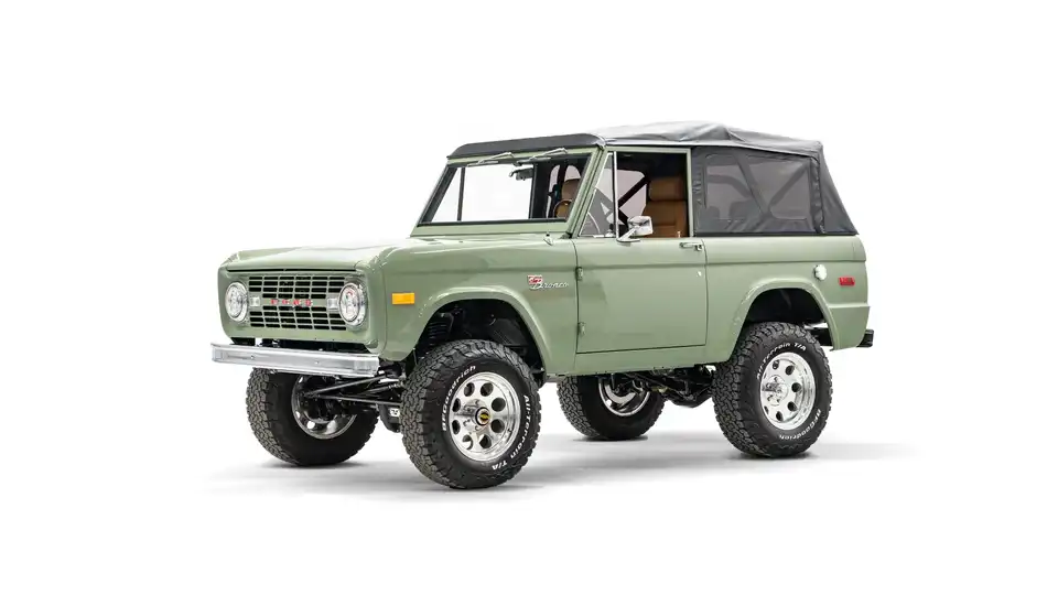 1971 Boxwood Green Ford Bronco For Sale_3 Drivers Side Front 3.4