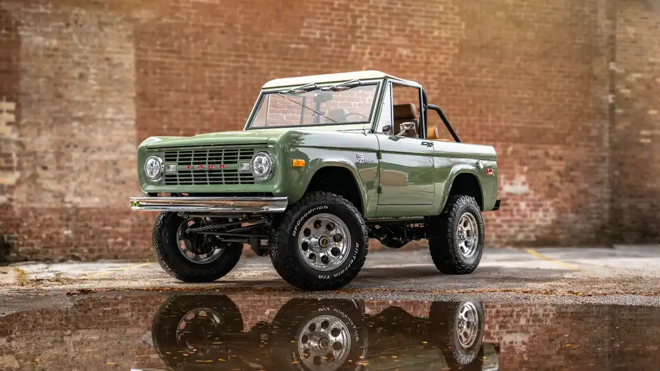 1971 Boxwood Green Ford Bronco For Sale_Lifestyle