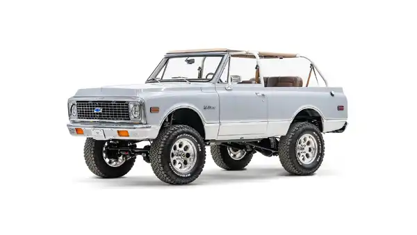 1971 Restored Chevy Blazer_3 Drivers Side Front 3.4