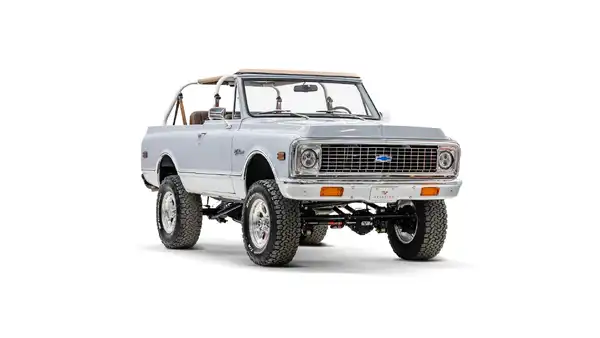 1971 Restored Chevy Blazer_6 Passenger Side Front 