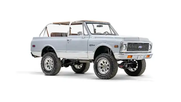 1971 Restored Chevy Blazer_7 Passenger Side Front  3.4