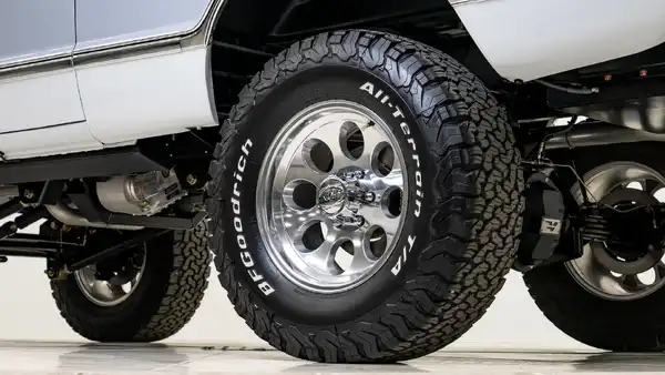 1971 Restored Chevy Blazer_24 Exterior 