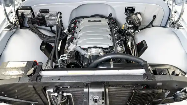 1971 Restored Chevy Blazer_27 Ford Coyote Engine