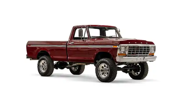 1975 Classic Ford F250 Dentside_7 Passenger Side Front  3.4
