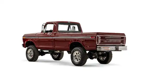 1975 Classic Ford F250 Dentside_13 Driver Side Rear 3.4