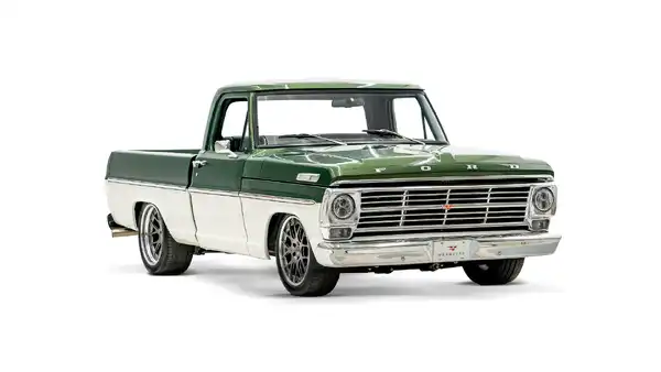 Restored Ford F100 Street Truck_6 Passenger Side Front 