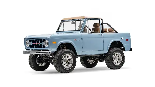 1971 Brittany Blue Ford Bronco_3 Drivers Side Front 3.4