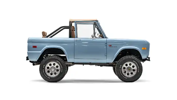 1971 Brittany Blue Ford Bronco_8 Passenger Side