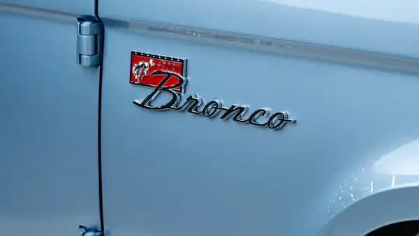 1971 Brittany Blue Ford Bronco_23 Exterior 