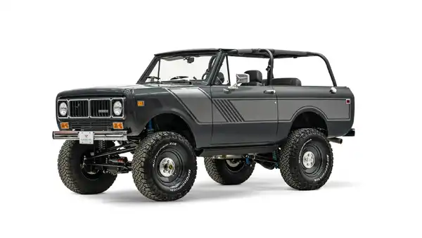 1971 International Scout 2_3 Drivers Side Front 3.4