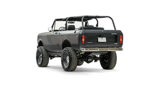 1971 International Scout 2_12Driver Side Rear