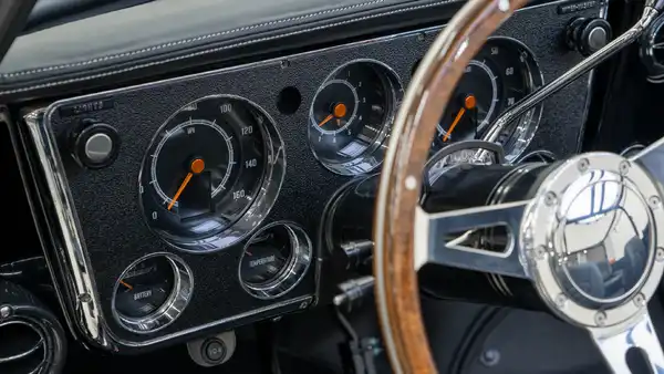1972 Black K5 Blazer_15 Dakota Digital Gauges